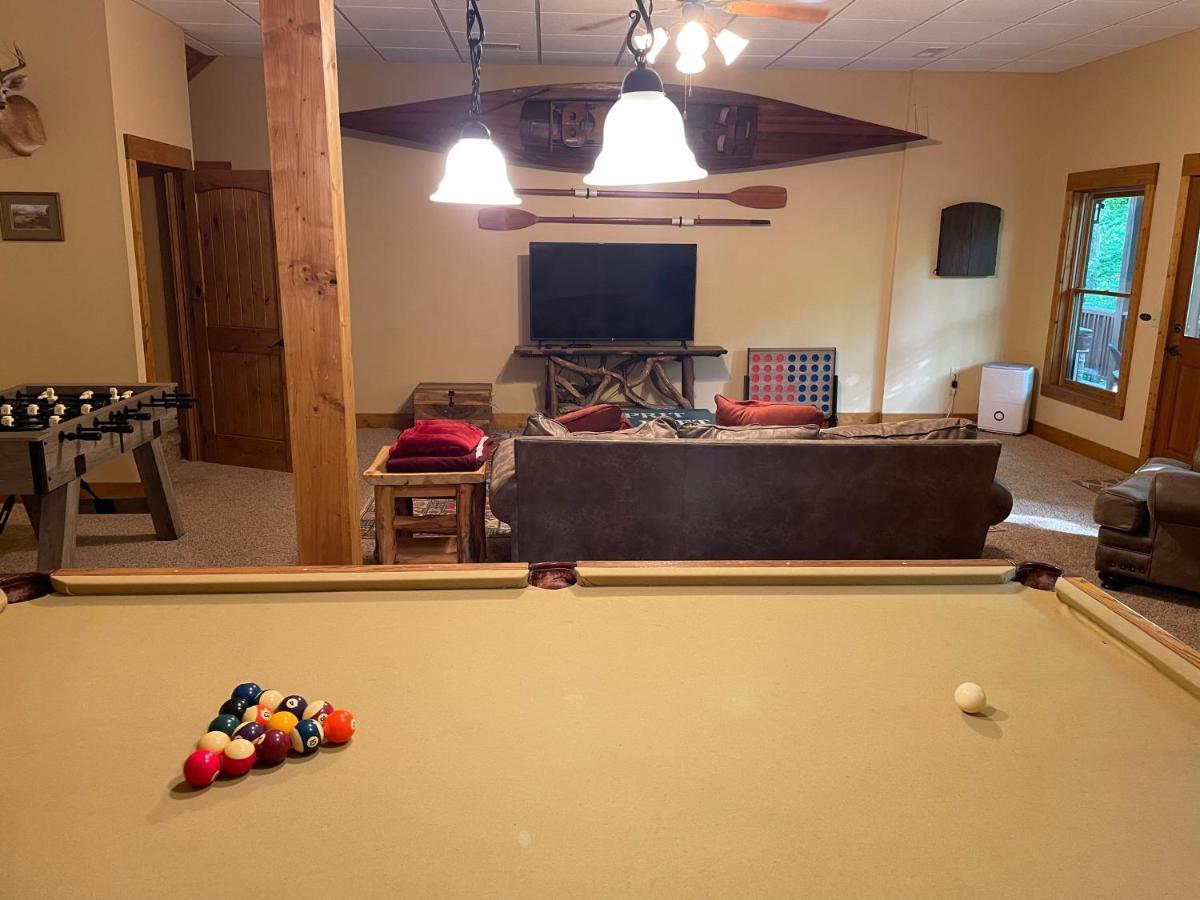 Cozy Creekfront Family Cabin-Pet Friendly -Gamerm-Hot Tub Hiawassee Exterior foto